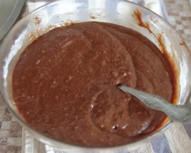 Брауни с черной смородиной: шаг 5