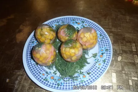 Заливное "яйца фаберже" с креветками: шаг 2
