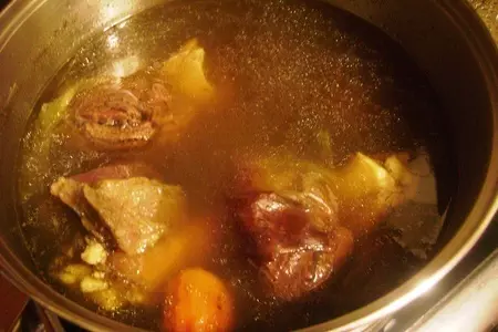 Пирог хлебный с мясной начинкой: шаг 1