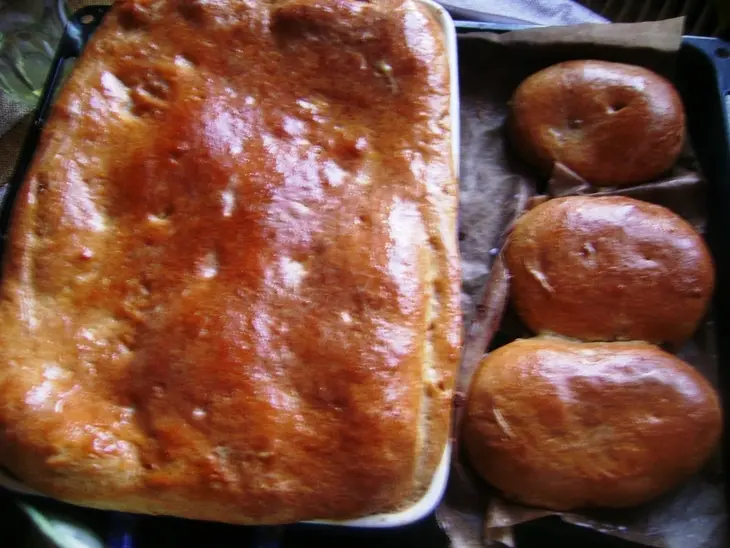 Пирог хлебный с мясной начинкой: шаг 7