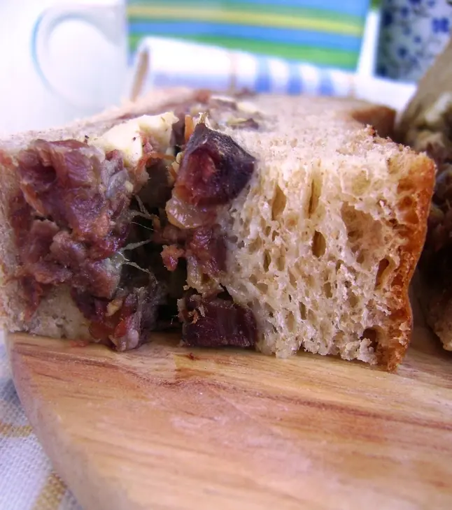 Пирог хлебный с мясной начинкой: шаг 9