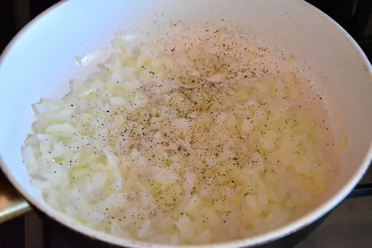 Пирог с курицей и шампиньонами: шаг 6