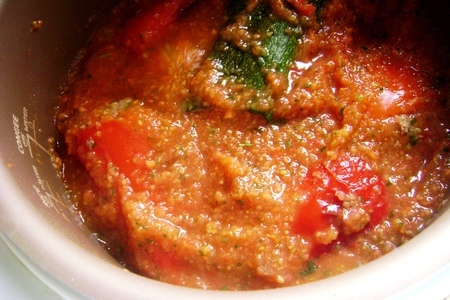 Перец фаршированный в овощном соусе: шаг 3