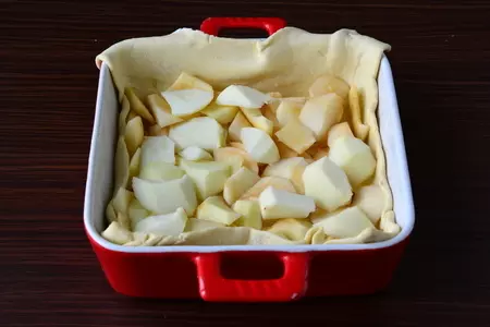 Слоеный пирог с яблоками и корицей: шаг 4