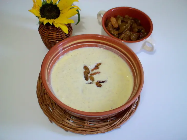 Пай с творогом , изюмом и мятой (тест-драйв): шаг 5