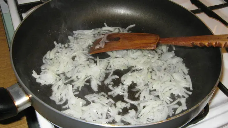 Конвертики из лаваша с мясной начинкой: шаг 1