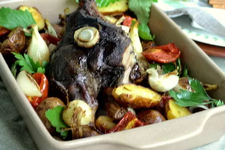 Баранина в мятном маринаде запечённая с овощами: шаг 6