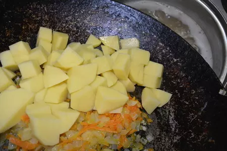 Гороховый суп с фрикадельками и куркумой: шаг 6