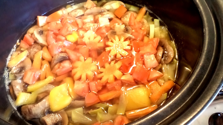 Легкий овощной суп с шампиньонами, диетический обед выходного дня: шаг 4