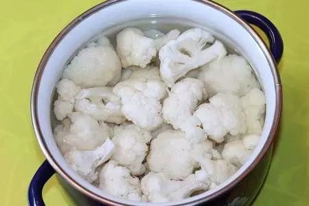 Морской окунь в соусе с цветной капустой: шаг 4