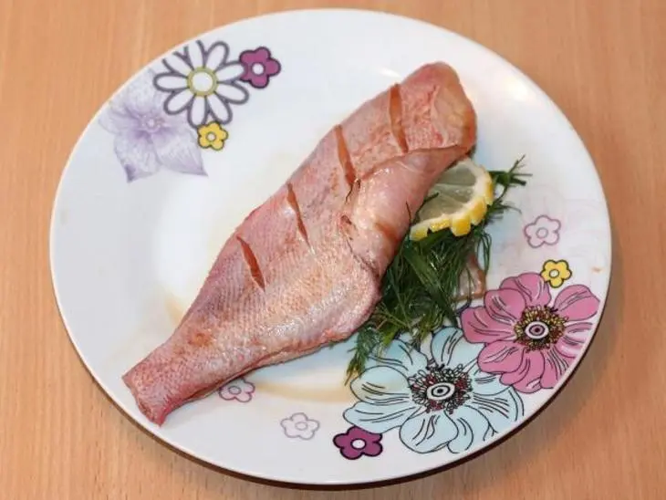 Морской окунь в соусе с цветной капустой: шаг 6