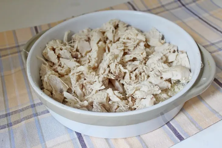 Пирог с курицей и моцареллой: шаг 3