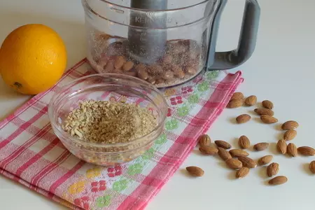 Морковный творожник с апельсиново-миндальными нотками: шаг 1