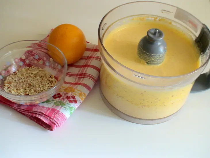 Морковный творожник с апельсиново-миндальными нотками: шаг 4