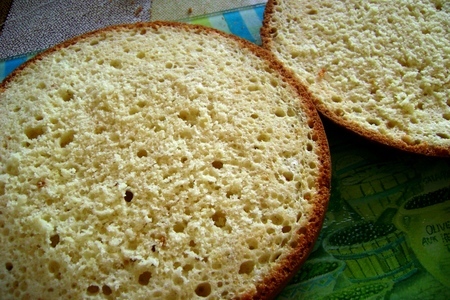 Бисквитный миндальный торт с итальянской белковой глазурью. воскресный обед в итальянском стиле: шаг 1