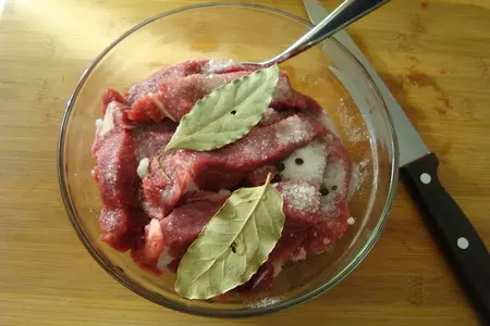 Жаркое в горшочке из мяса лося. фм "рецепт выходного дня": шаг 3