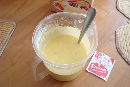 Пшенные кексы с тыквенным пюре и изюмом с зелёным чаем со сливками.завтрак: шаг 5