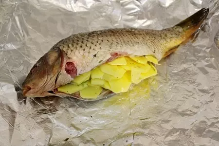 Карп с овощами: шаг 3
