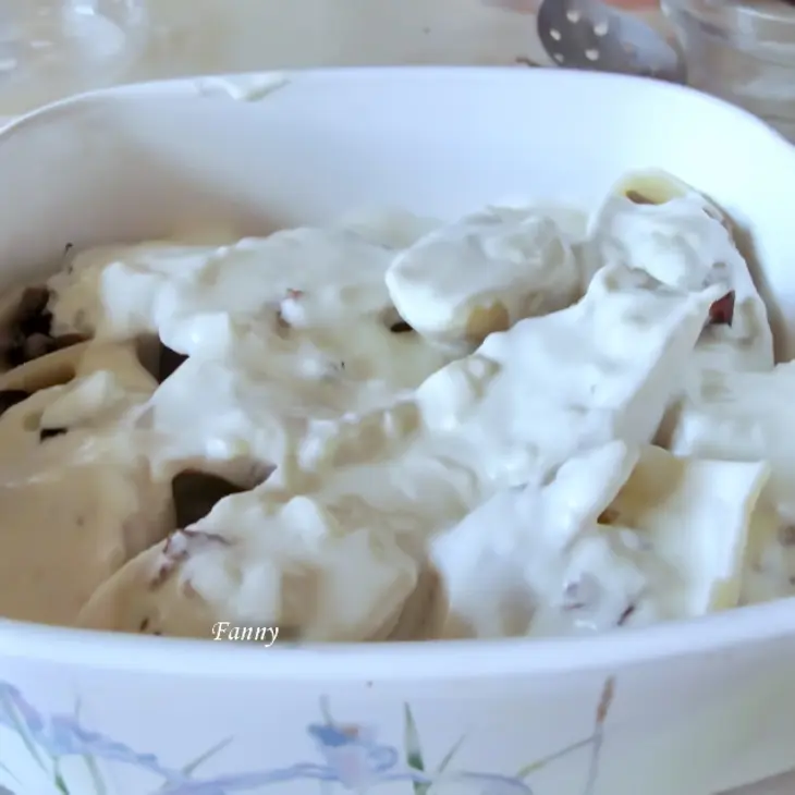Фаршированные конкильони, запеченные под сырным соусом: шаг 7