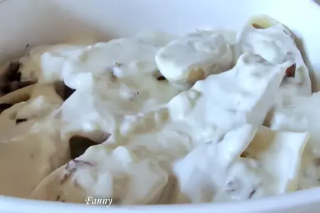 Фаршированные конкильони, запеченные под сырным соусом: шаг 7