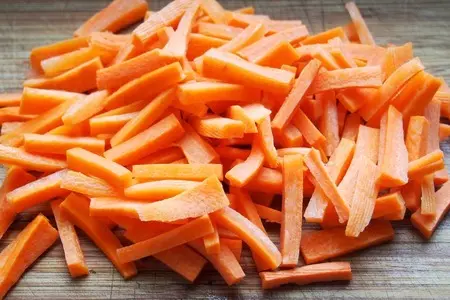 Мясо с овощами в пергаменте: шаг 1