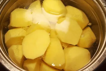 Вареники с картофелем и беконом. тест - драйв с окраиной: шаг 1