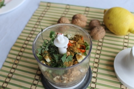Хинкали запеченные с овощами и грузинский ореховый соус.(тест-драйв с 