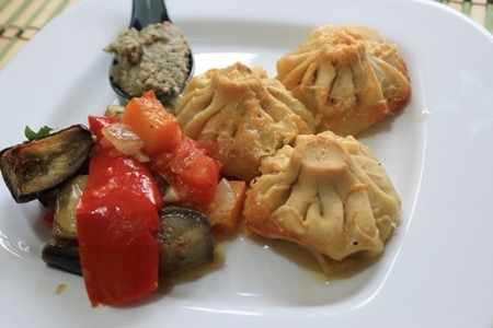 Хинкали запеченные с овощами и грузинский ореховый соус.(тест-драйв с " окраиной"): шаг 7