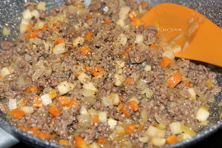 Картофельные ньоки  под мясным соусом по-римски: шаг 4