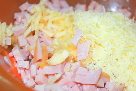 Фаршированные шампиньоны ветчиной, пармезаном и яблоком (тест-драйв с тм "окраина".: шаг 2
