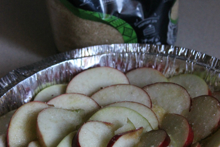 Творожно-рисовая запеканка с яблоками и ягодами годжи: шаг 9