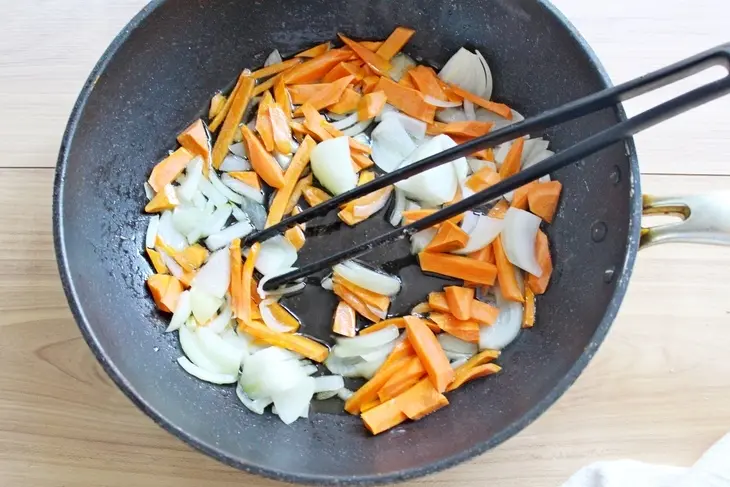 Пшенной пирог с курицей и овощами: шаг 2