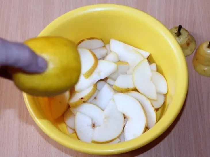 Грушево-сметаный кухен: шаг 7