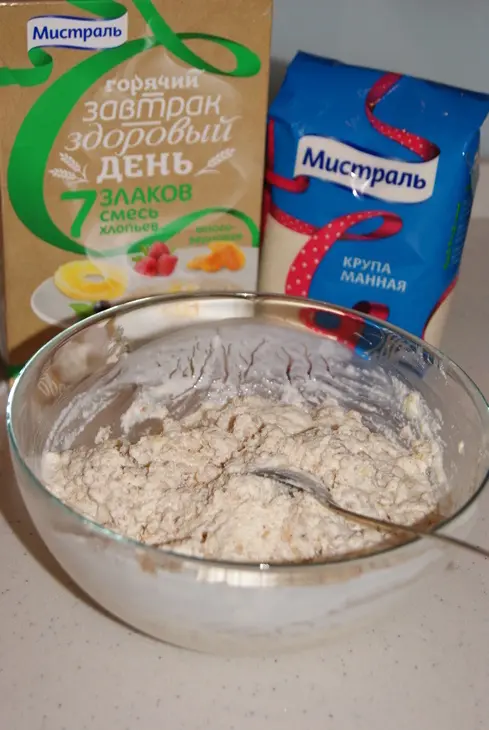 Запеченные 7-ми злаковые оладьи на манке с начинкой: шаг 2
