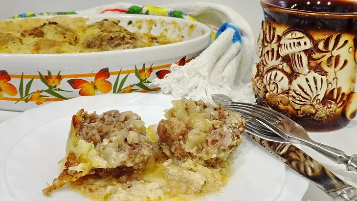 Митболы с гречкой и карамельным луком: шаг 8