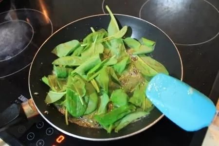 Пицца с грушей и сыром горгондзола: шаг 2