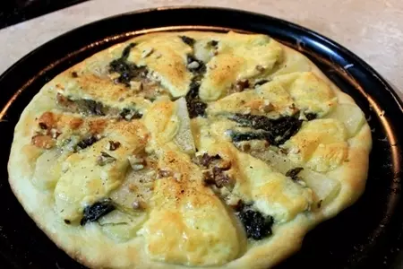Пицца с грушей и сыром горгондзола: шаг 5