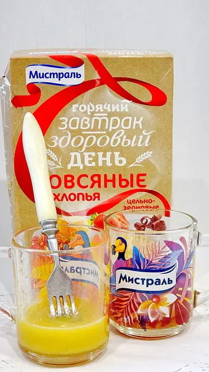 Кекс овсяно-ягодный за 5 минут: шаг 3