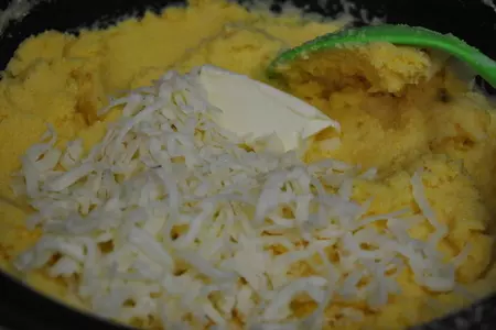 Полента с томатным соусом и копченой курицей. тест-драйв с "окраиной": шаг 2