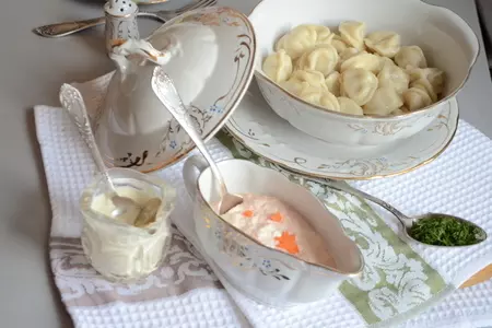 Русские пельмени с двумя соусами. тест-драйв с окраиной: шаг 8