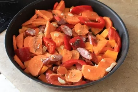 Рагу из тыквы с копчеными колбасками. (тест-драйв с окраиной): шаг 2