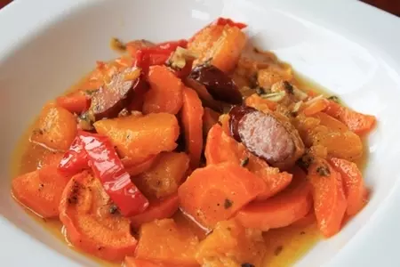 Рагу из тыквы с копчеными колбасками. (тест-драйв с окраиной): шаг 4