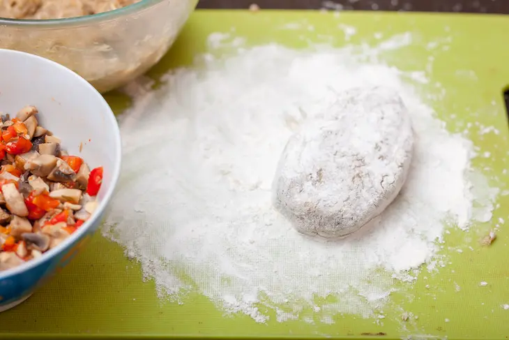 Котлеты из баклажанов с шампиньонами и сладким перцем: шаг 9