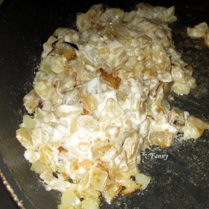 Баклажаны, фаршированные шампиньонами и шампиньоны, фаршированные баклажанами: шаг 4