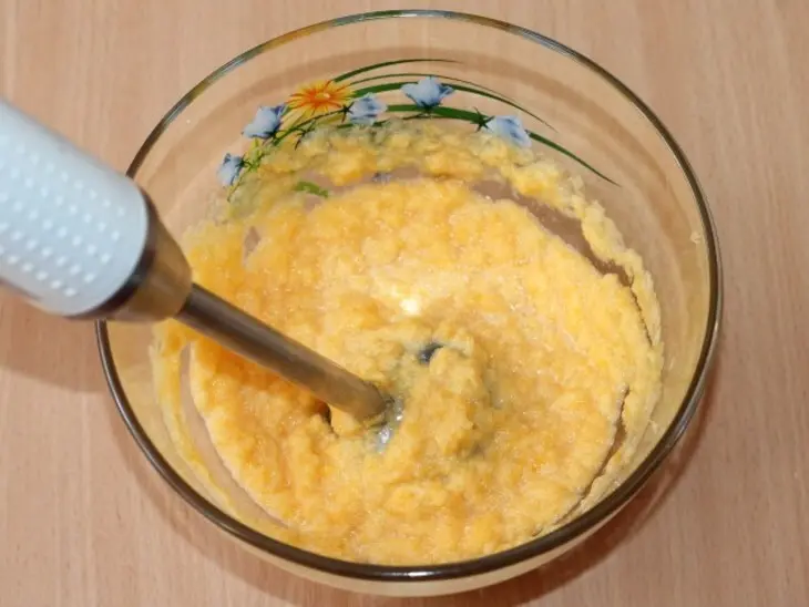 Запеканка из тыквы с корицей и ягодами: шаг 2