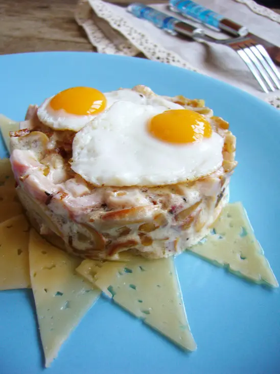 Теплый салат с шампиньонами "дружеская встреча": шаг 7