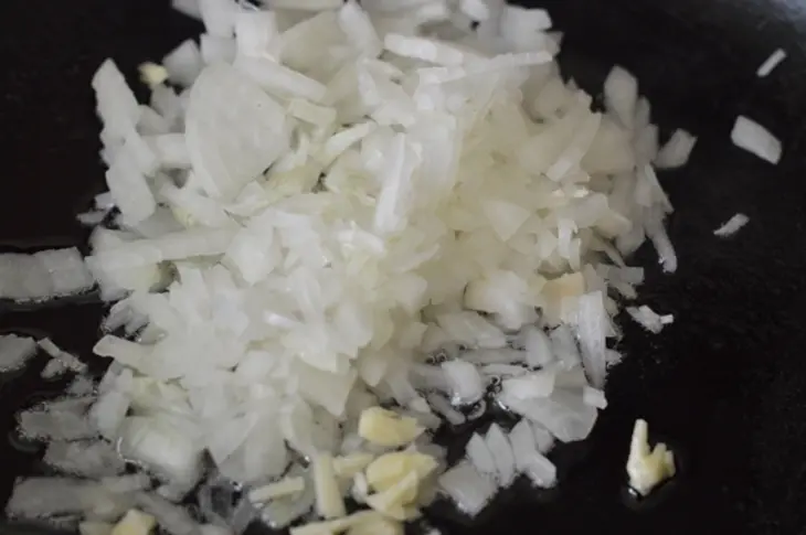Запеканка из шампиньонов с курицей: шаг 1
