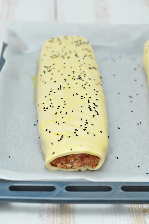 Мясной рулет «домашний» в слоёном тесте. тест-драйв с окраиной: шаг 5