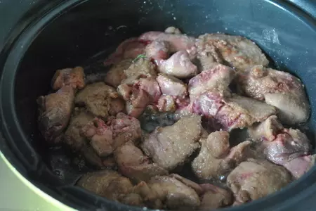 Закусочный мильфей из карамелизированных яблок с печенью птицы и тимьяном: шаг 7