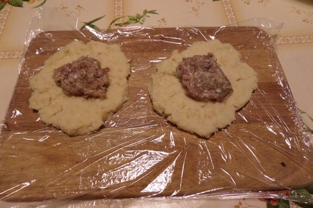 Картофельно - гороховые зразы с мясом: шаг 12